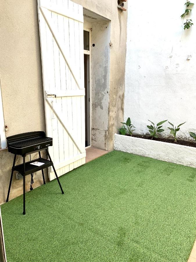 Appartement Atypique Cosy Entre Terre & Mer Marseille Exterior photo