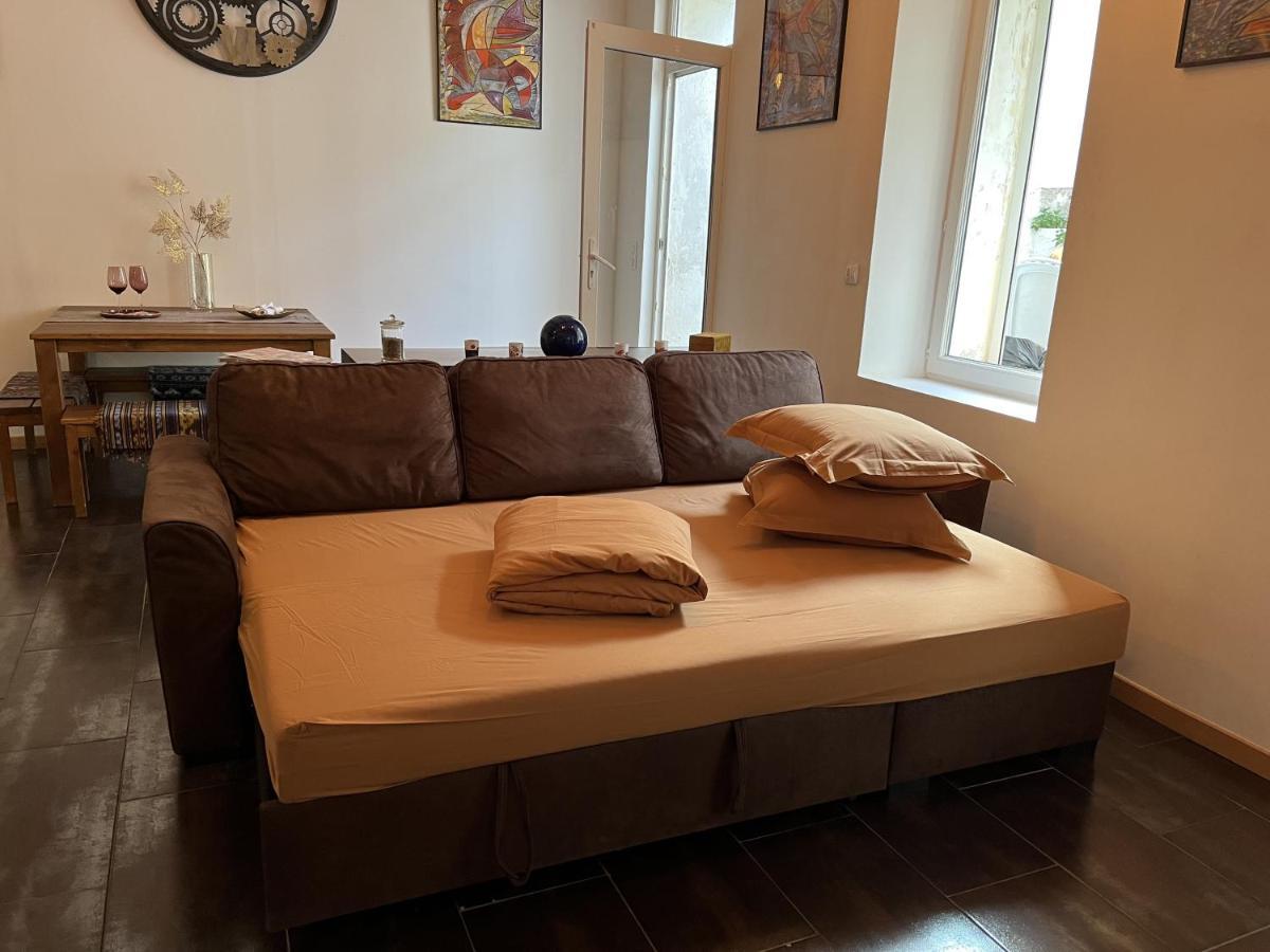 Appartement Atypique Cosy Entre Terre & Mer Marseille Exterior photo