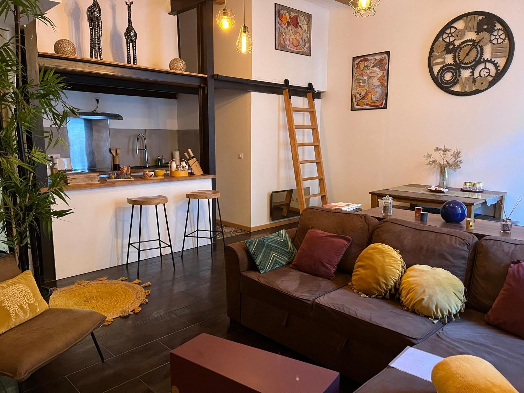 Appartement Atypique Cosy Entre Terre & Mer Marseille Exterior photo